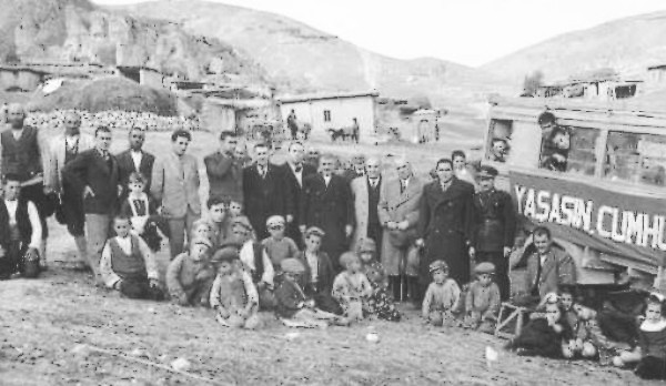 Cumhuriyetin 17. sene-i devriyesi Dibev'de kutlanıyor