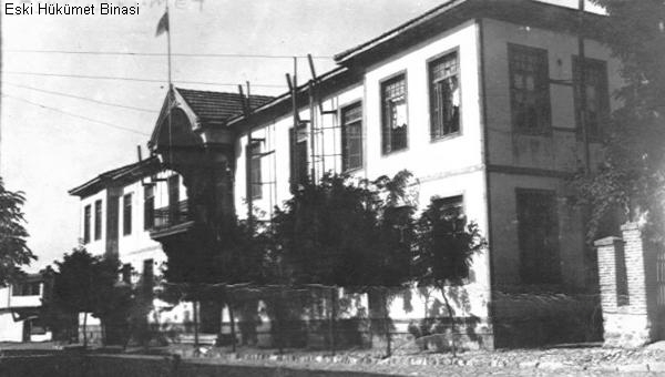 Eski H�k�met Binasi